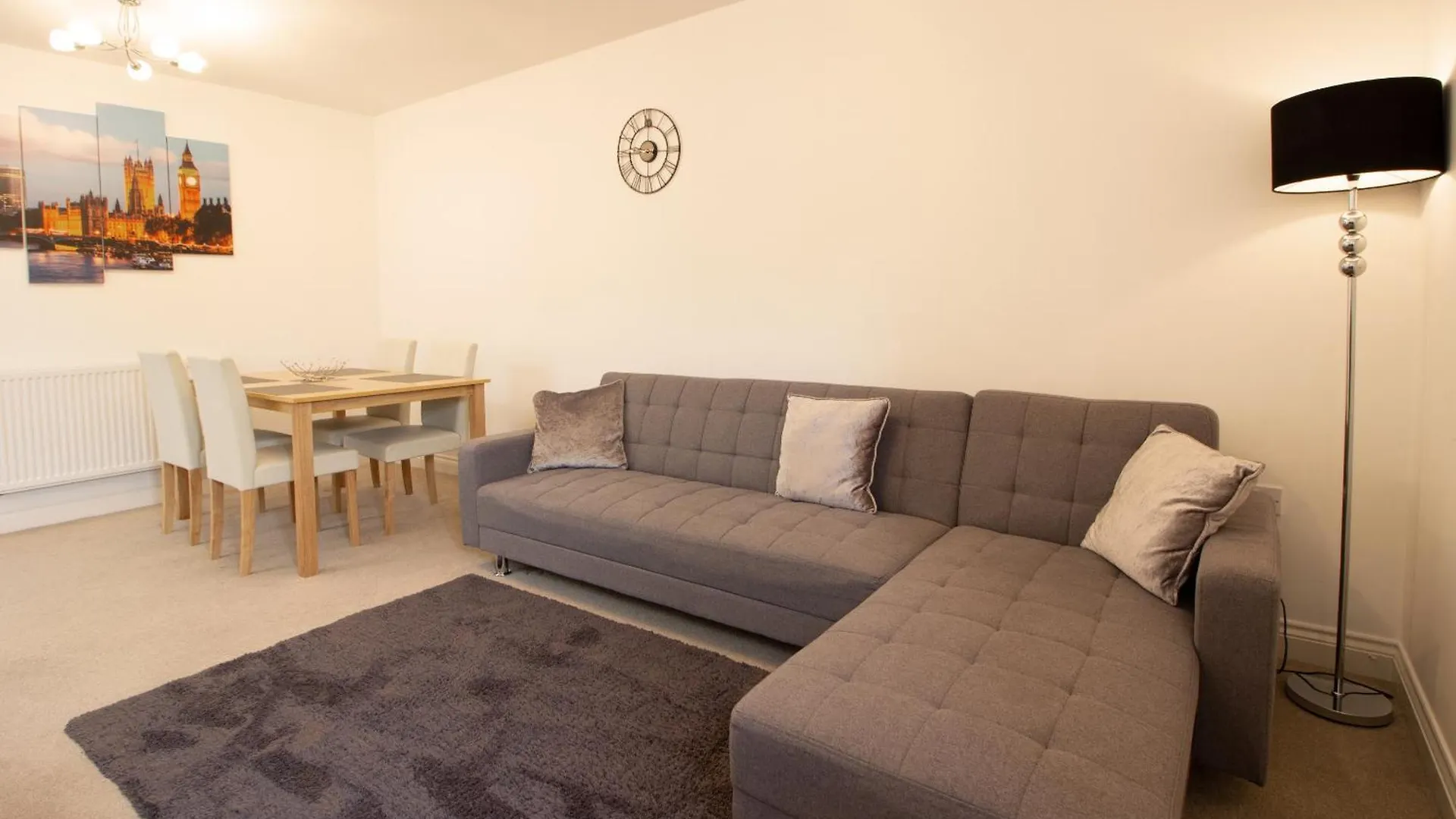 Heraldry - Superb 2 Bed Coach House With Free Parking And Wifi Exeter 0*,  Birleşik Krallık